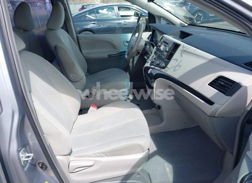 Photo 5 of 2013 Toyota Sienna L V6 7 PASSENGER (VIN 5TDZK3DC9DS298333)