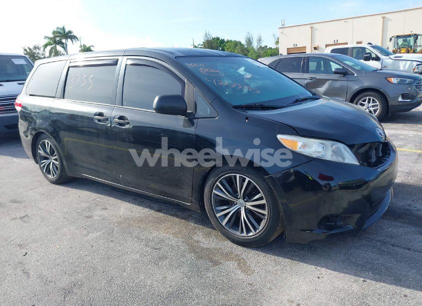 2013 Toyota Sienna L V6 7 PASSENGER (VIN 5TDZK3DC9DS357722) main photo