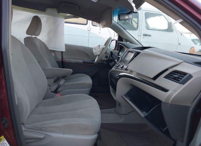 Photo 5 of 2013 Toyota Sienna L V6 7 PASSENGER (VIN 5TDZK3DC9DS381681)