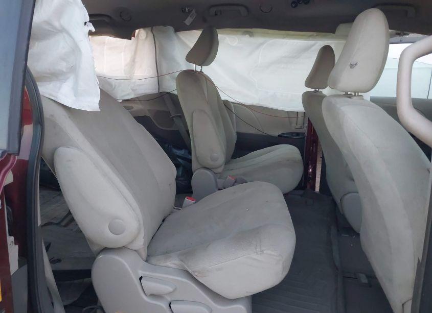 Photo 8 of 2013 Toyota Sienna L V6 7 PASSENGER (VIN 5TDZK3DC9DS381681)