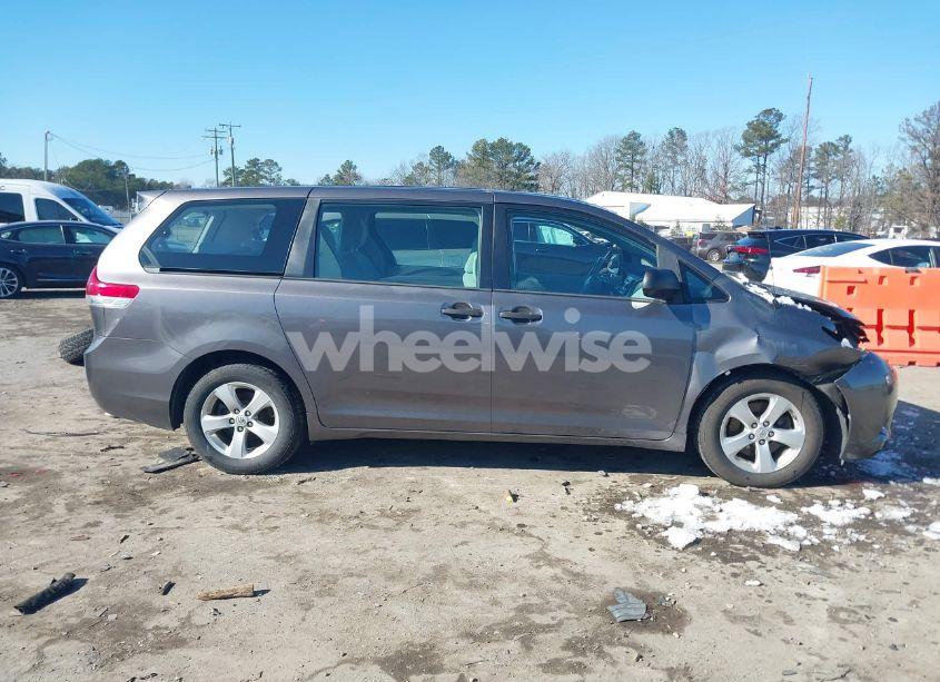 Photo 13 of 2013 Toyota Sienna L V6 7 PASSENGER (VIN 5TDZK3DC9DS397864)