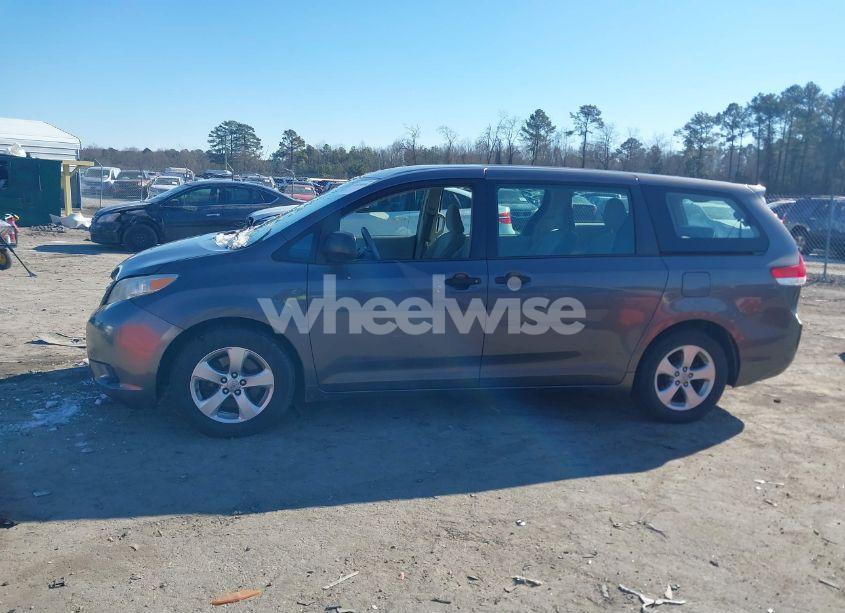 Photo 14 of 2013 Toyota Sienna L V6 7 PASSENGER (VIN 5TDZK3DC9DS397864)