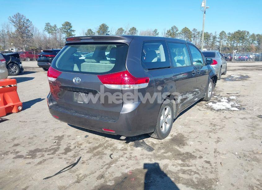 Photo 4 of 2013 Toyota Sienna L V6 7 PASSENGER (VIN 5TDZK3DC9DS397864)