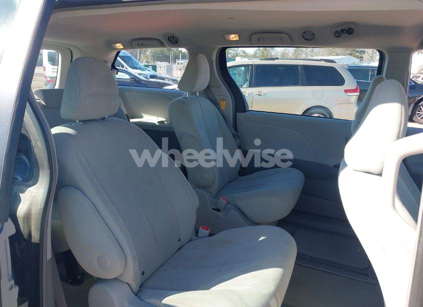 Photo 8 of 2013 Toyota Sienna L V6 7 PASSENGER (VIN 5TDZK3DC9DS397864)