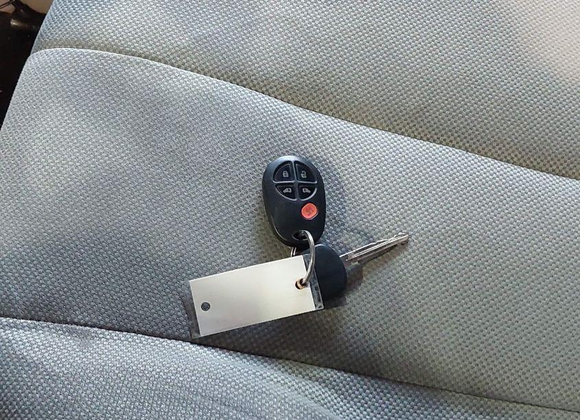 Photo 11 of 2014 Toyota Sienna L (VIN 5TDZK3DC9ES425759)