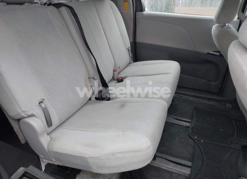 Photo 8 of 2014 Toyota Sienna L V6 7 PASSENGER (VIN 5TDZK3DC9ES444537)
