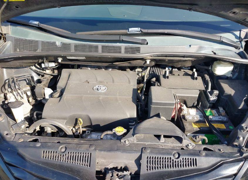 Photo 10 of 2015 Toyota Sienna L 7 PASSENGER (VIN 5TDZK3DC9FS549869)