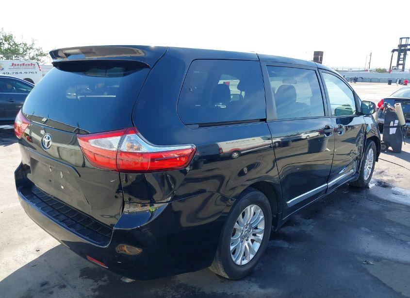 Photo 4 of 2015 Toyota Sienna L 7 PASSENGER (VIN 5TDZK3DC9FS549869)