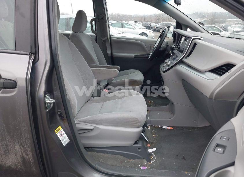 Photo 5 of 2015 Toyota Sienna L 7 PASSENGER (VIN 5TDZK3DC9FS582287)