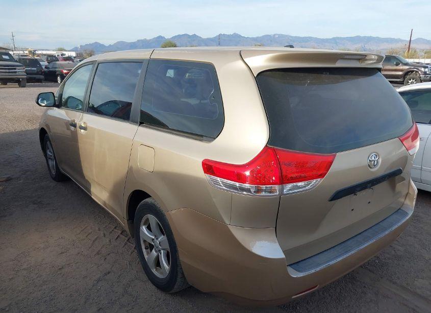 Photo 3 of 2011 Toyota Sienna BASE V6 (VIN 5TDZK3DCXBS052128)