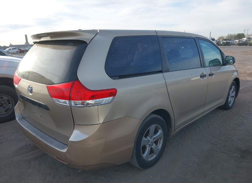 Photo 4 of 2011 Toyota Sienna BASE V6 (VIN 5TDZK3DCXBS052128)