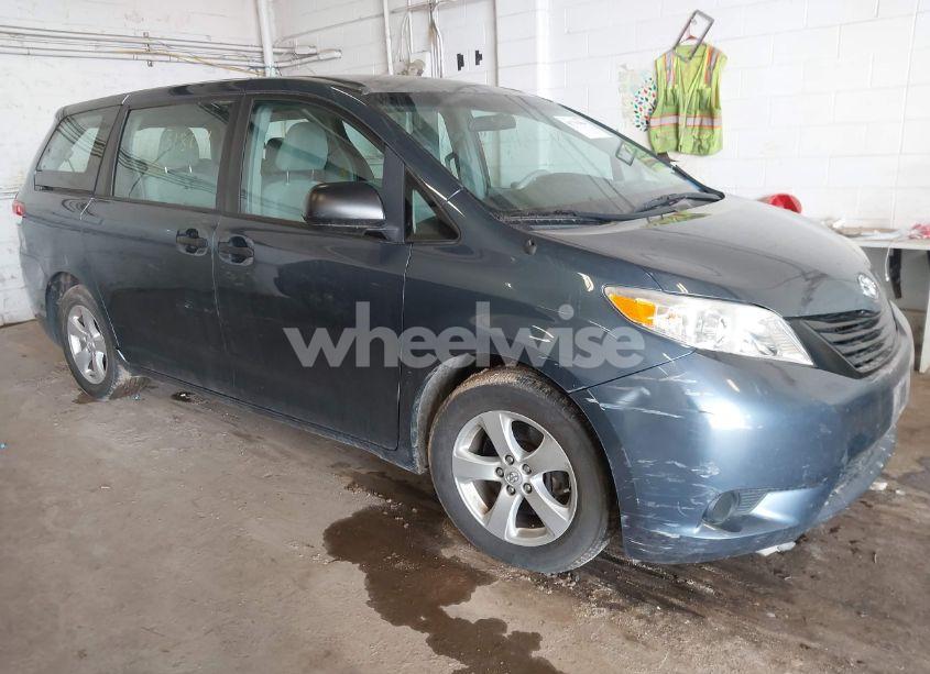 2014 Toyota Sienna L V6 7 PASSENGER (VIN 5TDZK3DCXES434910) main photo