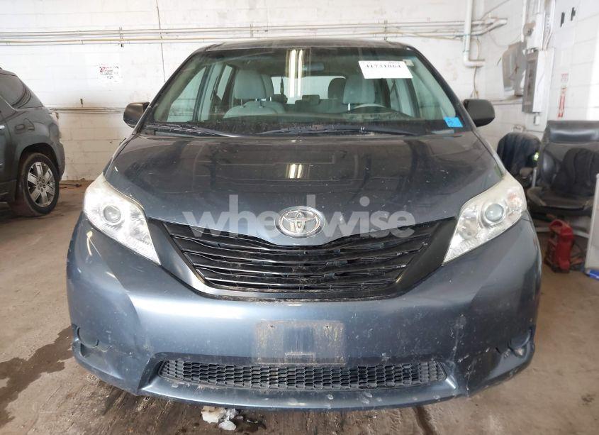 Photo 12 of 2014 Toyota Sienna L V6 7 PASSENGER (VIN 5TDZK3DCXES434910)