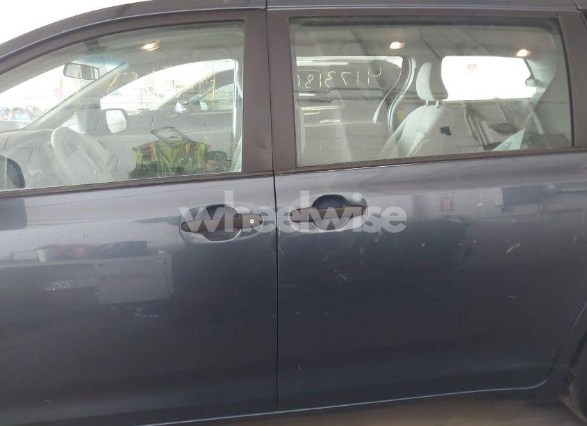 Photo 14 of 2014 Toyota Sienna L V6 7 PASSENGER (VIN 5TDZK3DCXES434910)