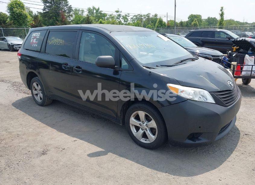 2014 Toyota Sienna L V6 7 PASSENGER (VIN 5TDZK3DCXES450220) main photo