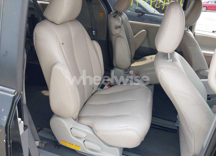 Photo 8 of 2014 Toyota Sienna L V6 7 PASSENGER (VIN 5TDZK3DCXES450220)