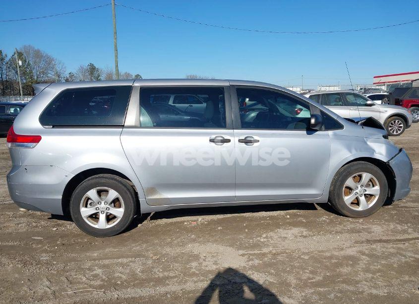 Photo 13 of 2014 Toyota Sienna L V6 7 PASSENGER (VIN 5TDZK3DCXES484819)
