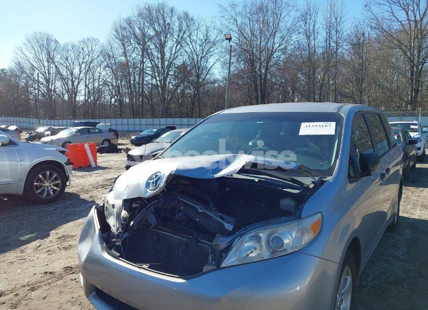 Photo 6 of 2014 Toyota Sienna L V6 7 PASSENGER (VIN 5TDZK3DCXES484819)