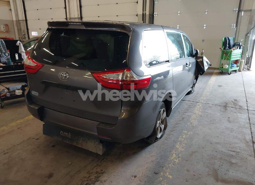 Photo 4 of 2015 Toyota Sienna L 7 PASSENGER (VIN 5TDZK3DCXFS567507)