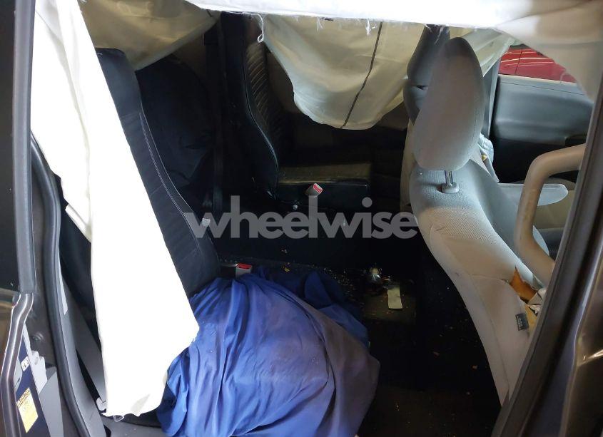 Photo 8 of 2015 Toyota Sienna L 7 PASSENGER (VIN 5TDZK3DCXFS567507)