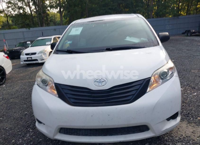 Photo 12 of 2015 Toyota Sienna L 7 PASSENGER (VIN 5TDZK3DCXFS614096)