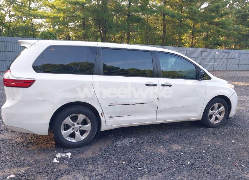 Photo 13 of 2015 Toyota Sienna L 7 PASSENGER (VIN 5TDZK3DCXFS614096)