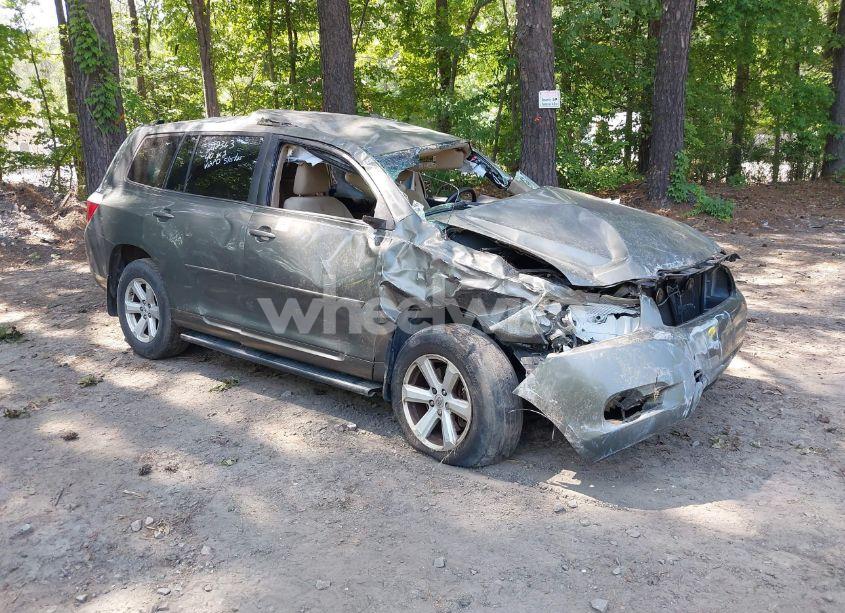 2010 Toyota Highlander BASE V6 (VIN 5TDZK3EH0AS023732) main photo