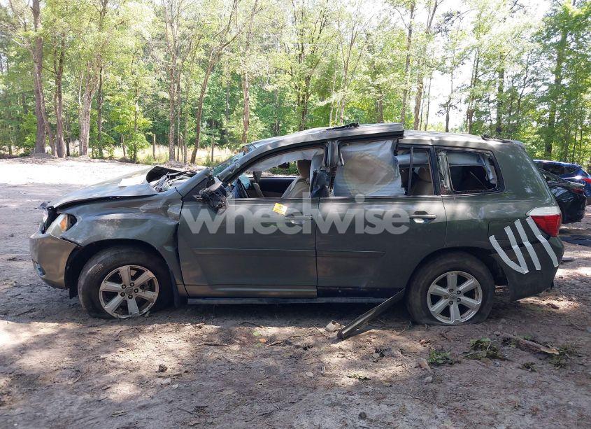 Photo 14 of 2010 Toyota Highlander BASE V6 (VIN 5TDZK3EH0AS023732)