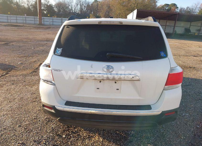 Photo 17 of 2011 Toyota Highlander SE V6 (VIN 5TDZK3EH0BS033260)