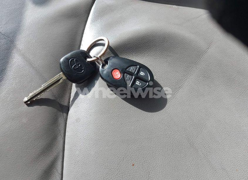 Photo 11 of 2011 Toyota Highlander SE V6 (VIN 5TDZK3EH0BS036157)