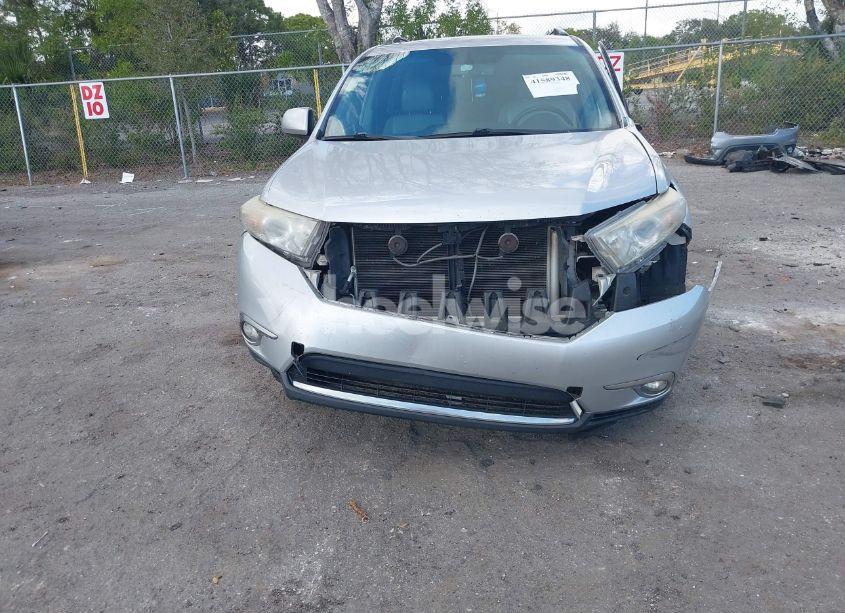 Photo 6 of 2011 Toyota Highlander SE V6 (VIN 5TDZK3EH0BS036157)