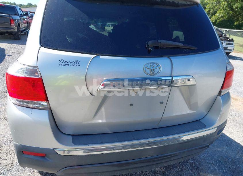 Photo 20 of 2011 Toyota Highlander BASE V6 (VIN 5TDZK3EH0BS048308)
