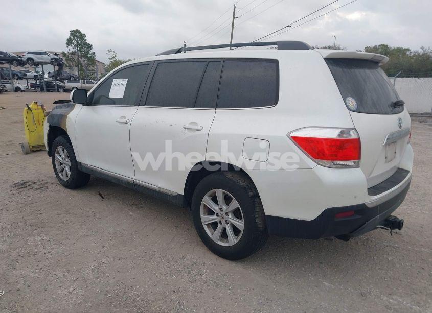 Photo 3 of 2012 Toyota Highlander BASE V6 (VIN 5TDZK3EH0CS056250)
