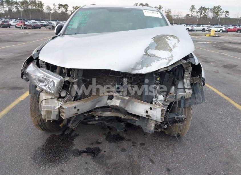 Photo 6 of 2013 Toyota Highlander SE V6 (VIN 5TDZK3EH0DS111944)