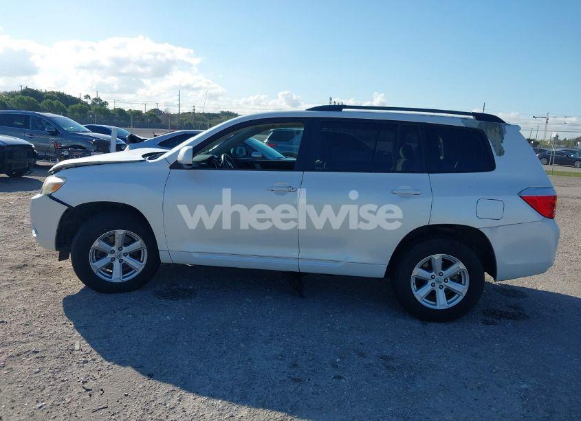 Photo 14 of 2010 Toyota Highlander BASE V6 (VIN 5TDZK3EH1AS004087)