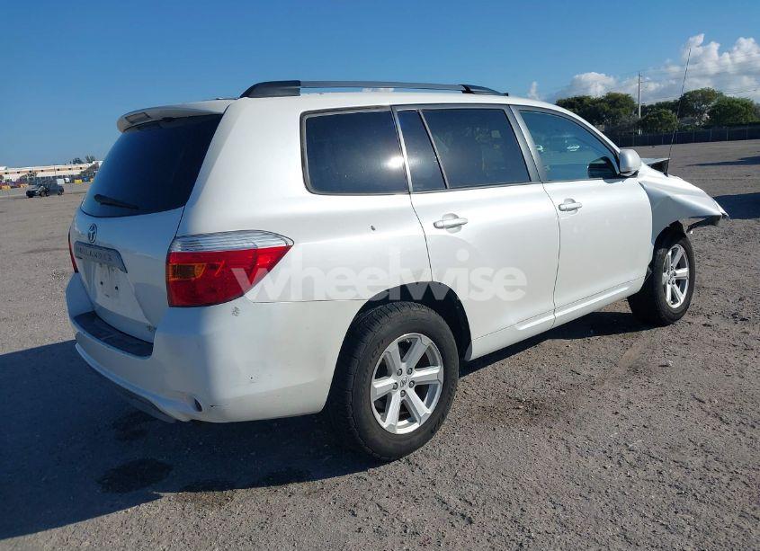 Photo 4 of 2010 Toyota Highlander BASE V6 (VIN 5TDZK3EH1AS004087)