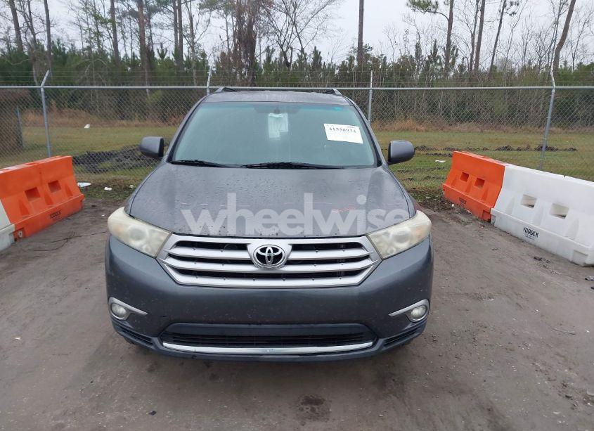 Photo 12 of 2011 Toyota Highlander SE (VIN 5TDZK3EH1BS024082)