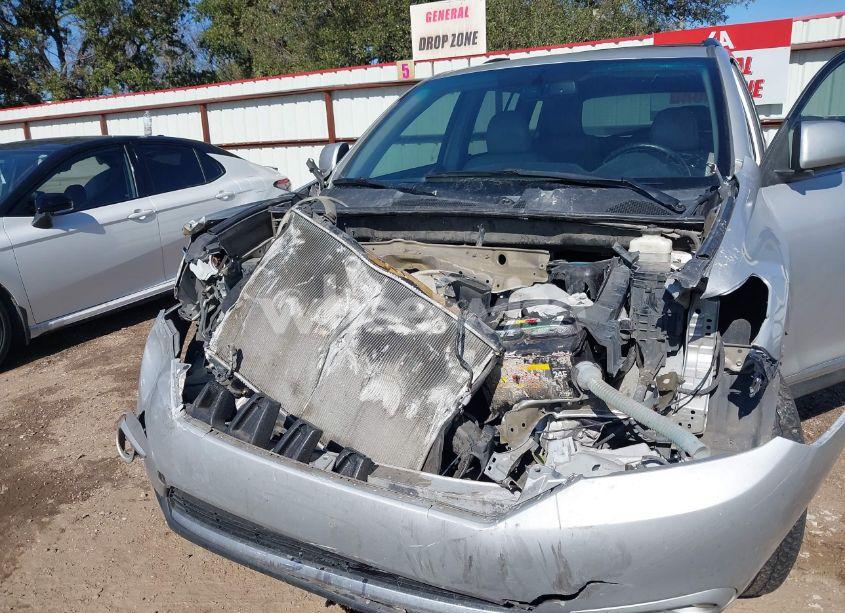 Photo 6 of 2013 Toyota Highlander PLUS/SE (VIN 5TDZK3EH1DS114772)