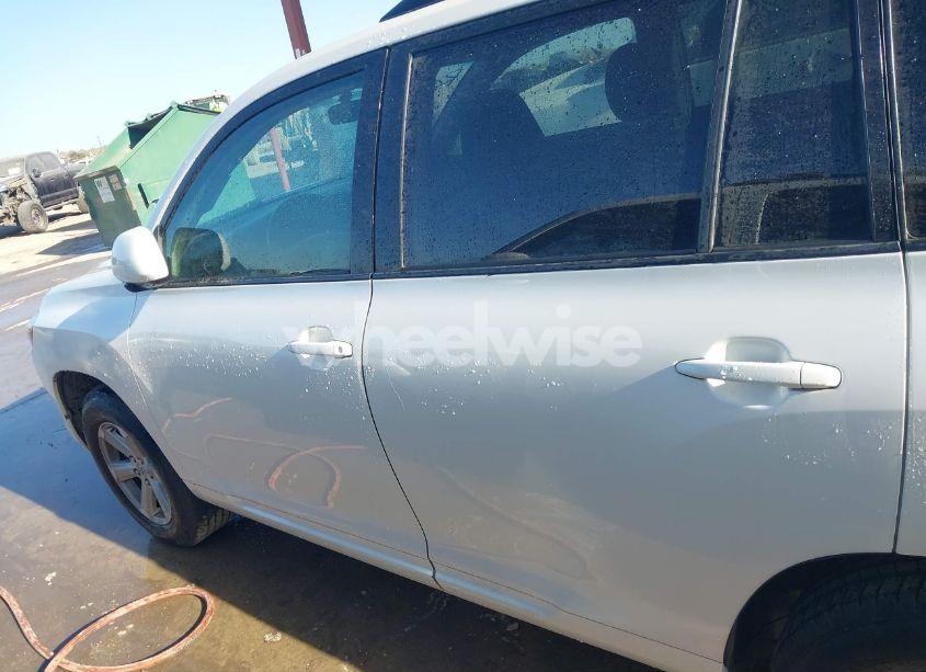 Photo 14 of 2010 Toyota Highlander BASE V6 (VIN 5TDZK3EH2AS001800)