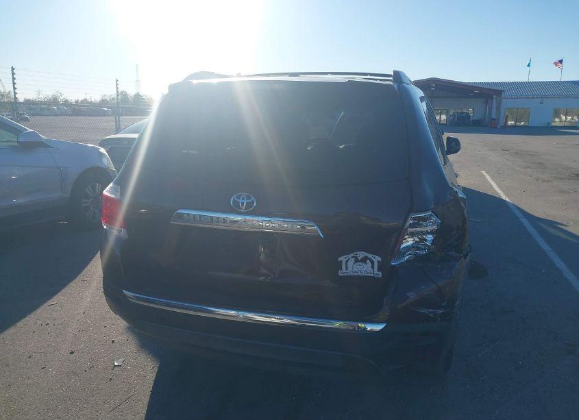 Photo 16 of 2012 Toyota Highlander SE (VIN 5TDZK3EH2CS074894)