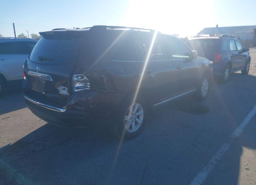 Photo 4 of 2012 Toyota Highlander SE (VIN 5TDZK3EH2CS074894)