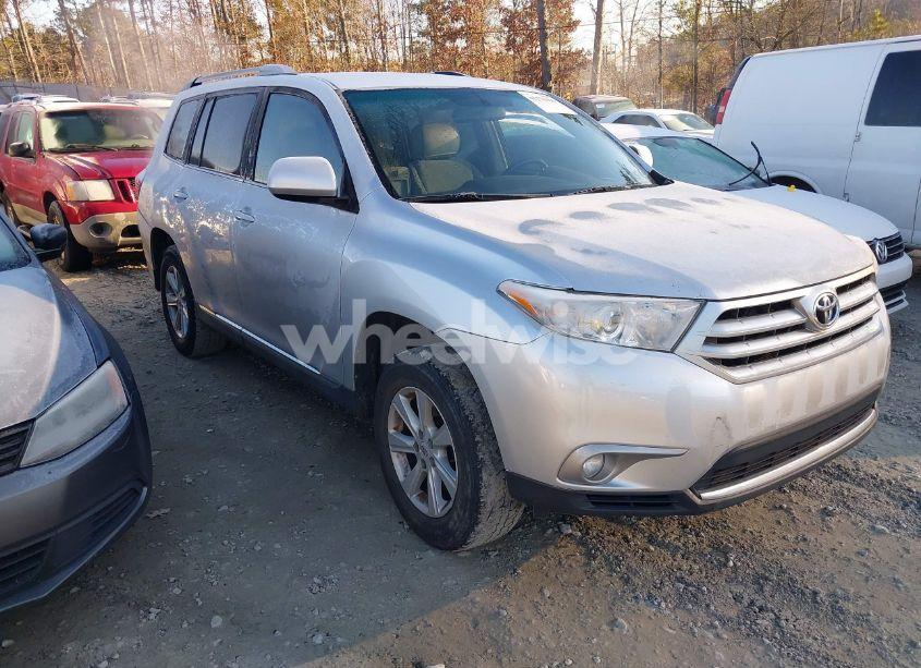 2011 Toyota Highlander SE (VIN 5TDZK3EH3BS037657) main photo