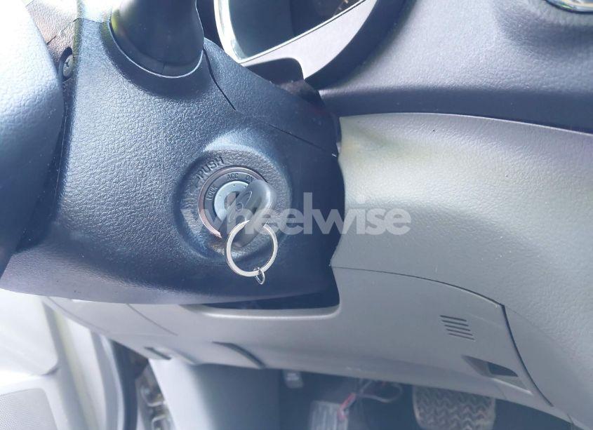 Photo 11 of 2011 Toyota Highlander SE (VIN 5TDZK3EH3BS037657)