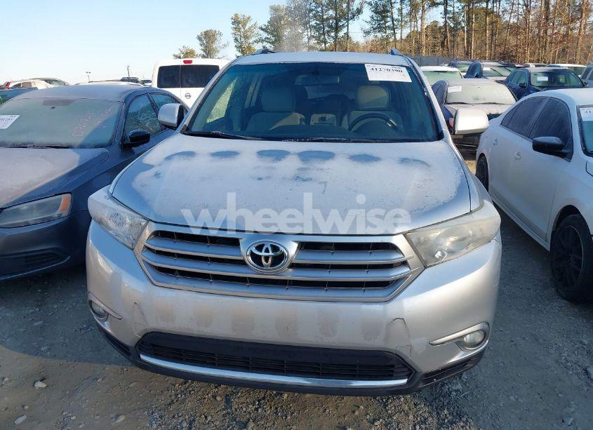 Photo 13 of 2011 Toyota Highlander SE (VIN 5TDZK3EH3BS037657)