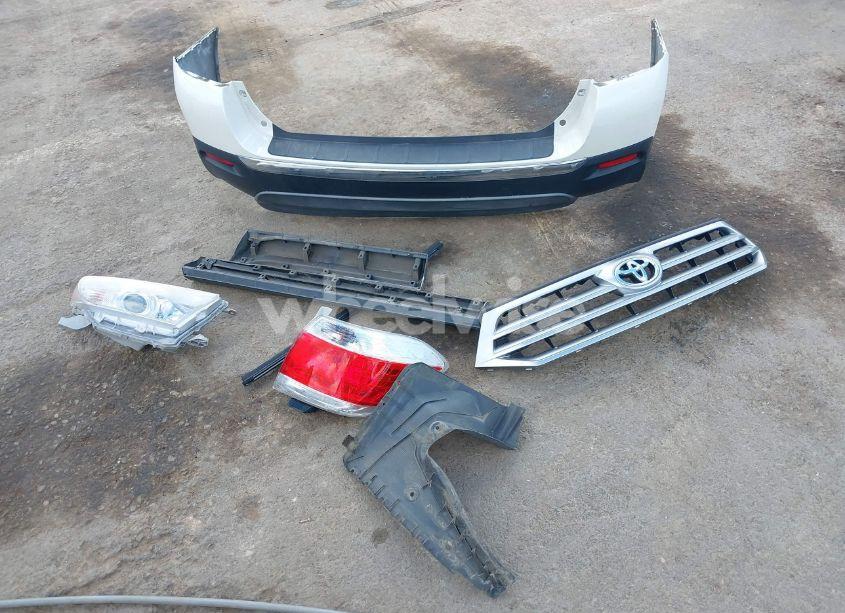 Photo 12 of 2012 Toyota Highlander SE V6 (VIN 5TDZK3EH3CS055674)