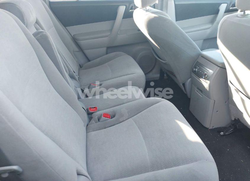 Photo 8 of 2012 Toyota Highlander SE (VIN 5TDZK3EH3CS070093)