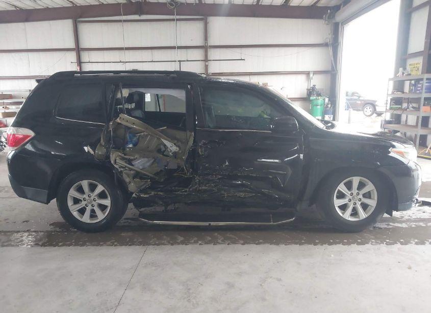 Photo 13 of 2013 Toyota Highlander SE V6 (VIN 5TDZK3EH3DS114594)