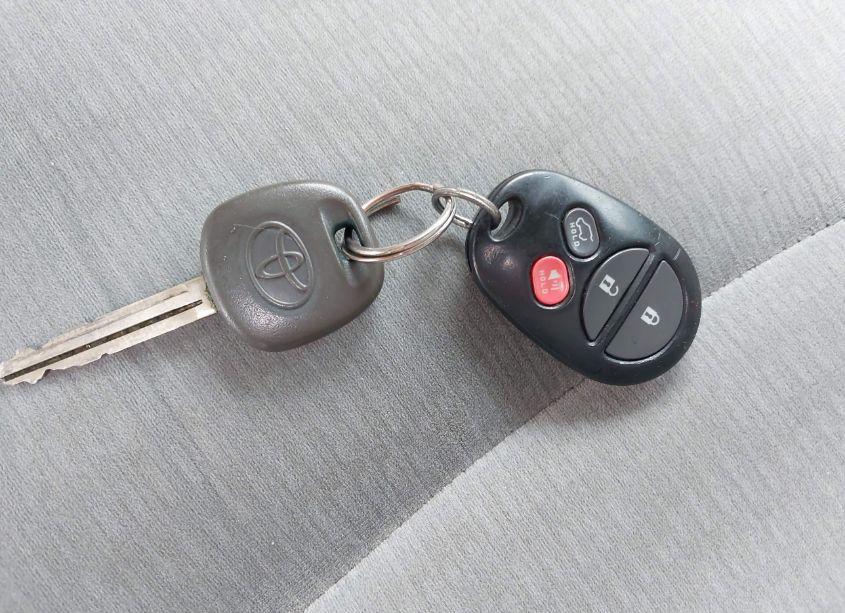 Photo 11 of 2013 Toyota Highlander BASE PLUS V6 (VIN 5TDZK3EH3DS116703)