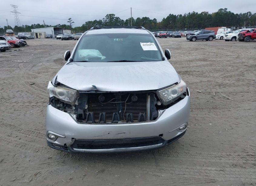 Photo 13 of 2013 Toyota Highlander BASE PLUS V6 (VIN 5TDZK3EH3DS116703)