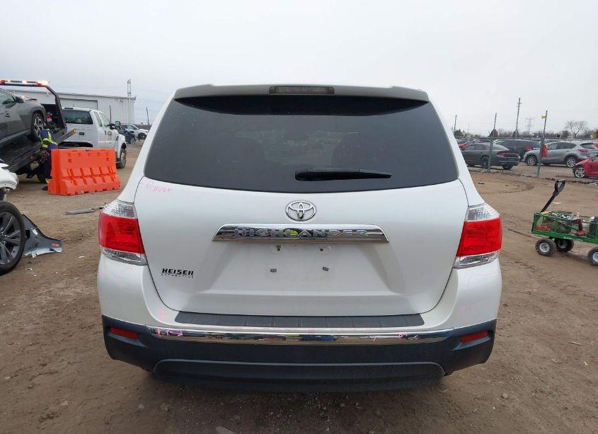 Photo 16 of 2013 Toyota Highlander BASE V6 (VIN 5TDZK3EH3DS121223)